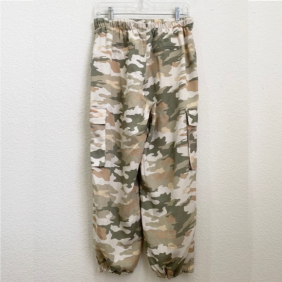 UNIVERSAL THREAD 100% Lyocell Camo Camouflage Soft Cargo Pants Size 4 - Picture 4 of 11